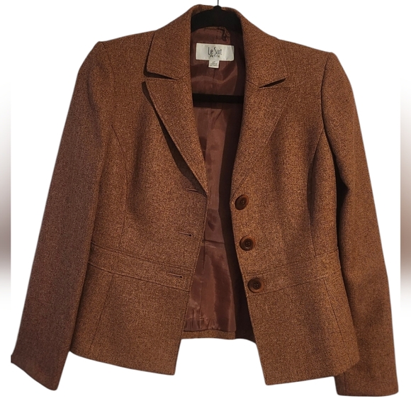 EUC Le Suit Skirt and Blazer Suit Set, Burnt Orange Le Suit Petite Skirt Set, 2P - Picture 10 of 11